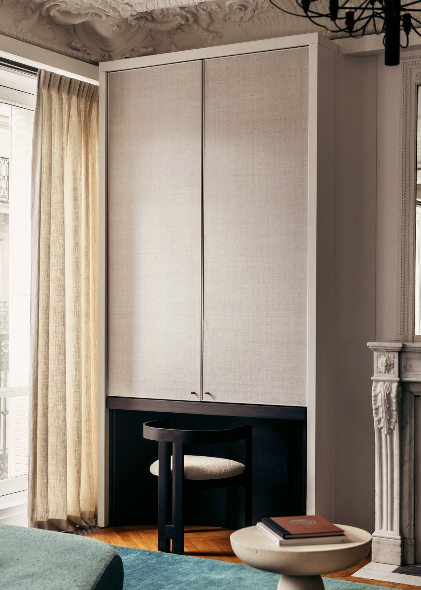 Интеллигентный, тёплый, тактильный