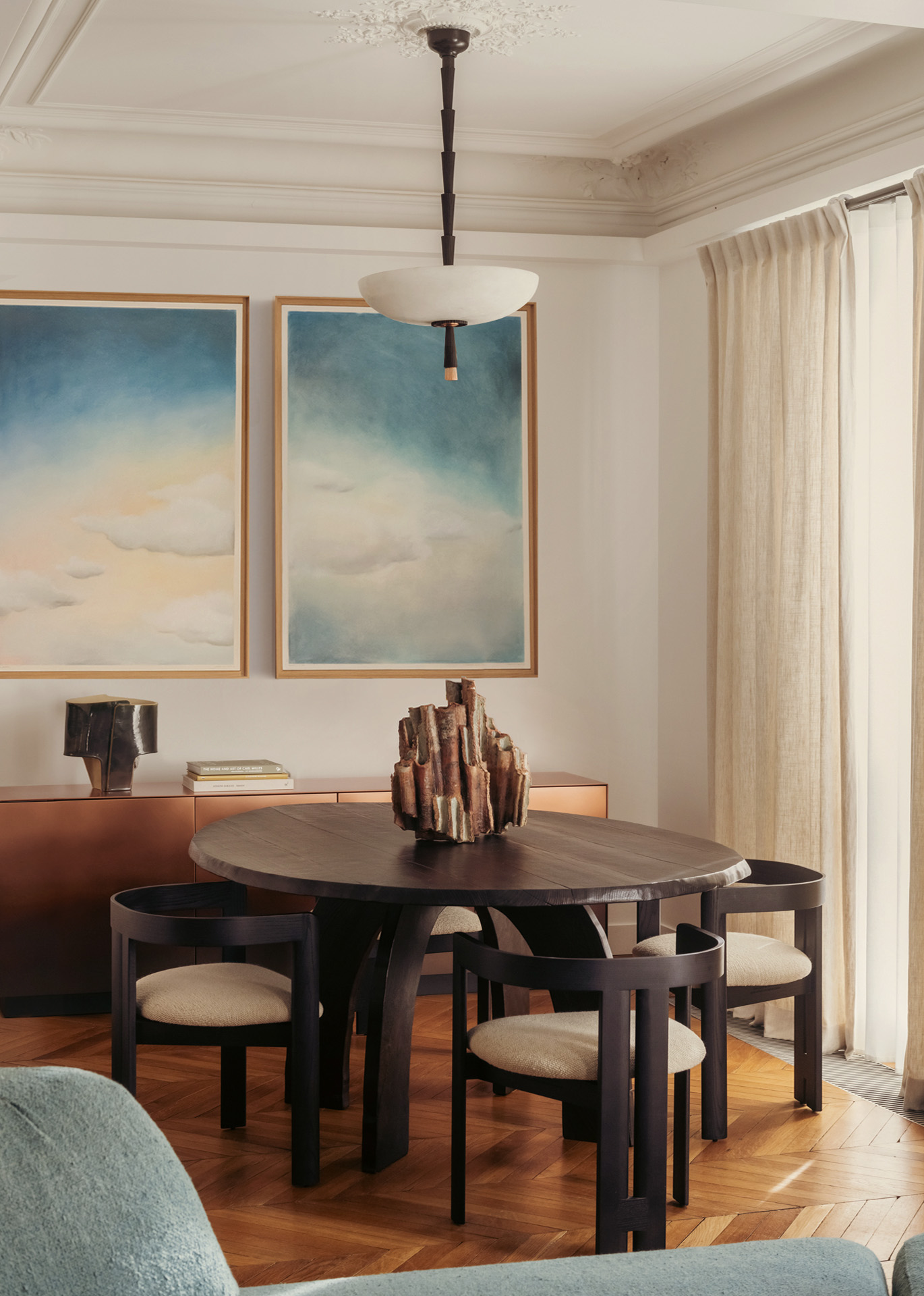 Интеллигентный, тёплый, тактильный