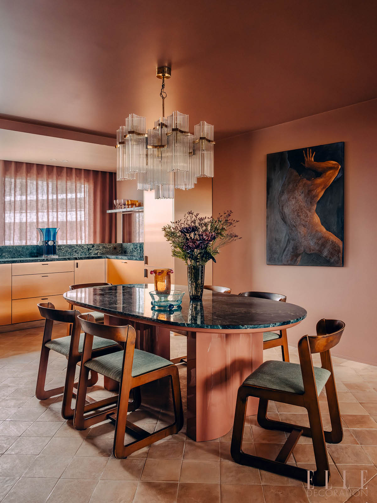 Тепло скульптурных линий