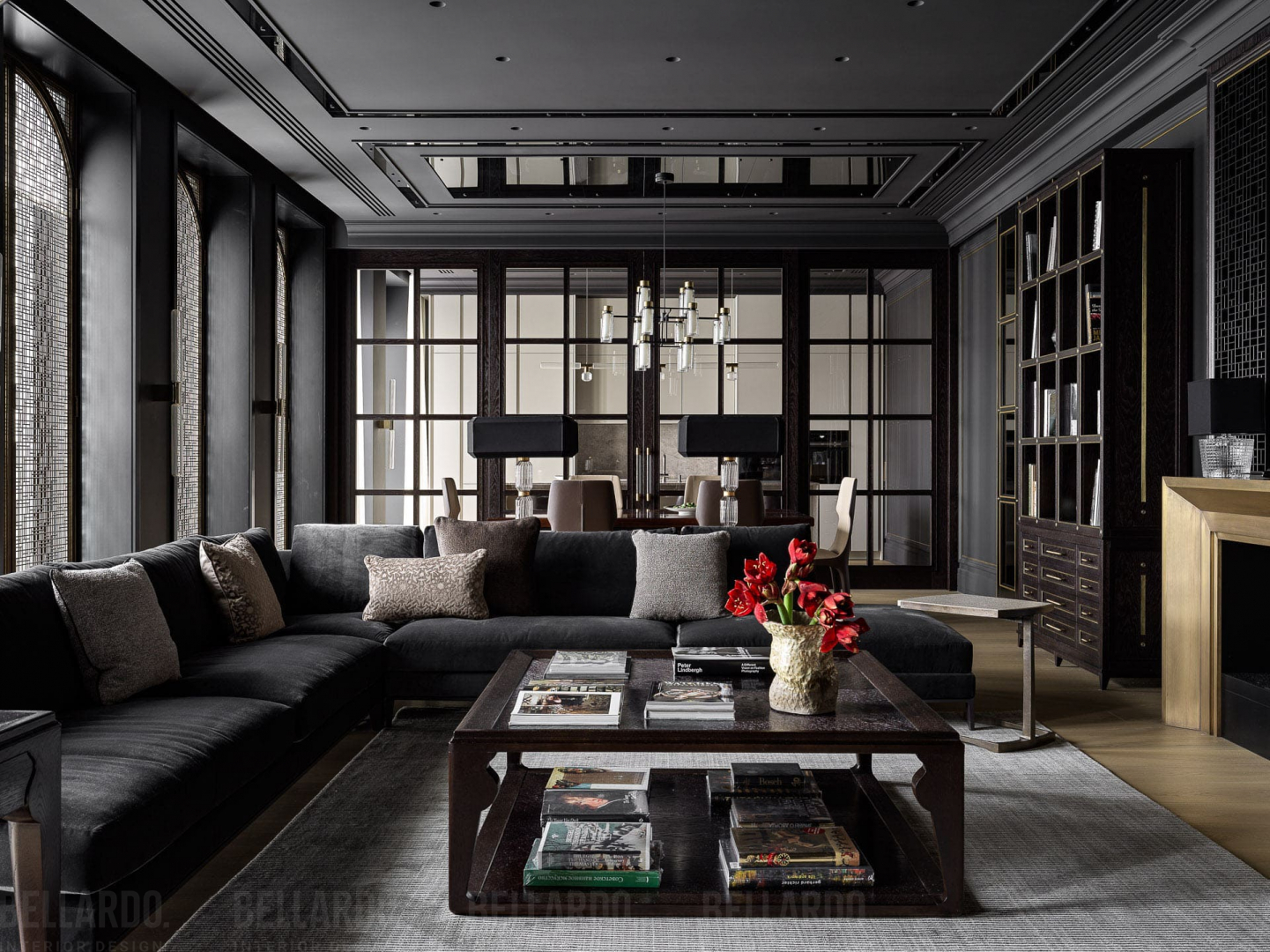 Монохромный портал в клубном доме