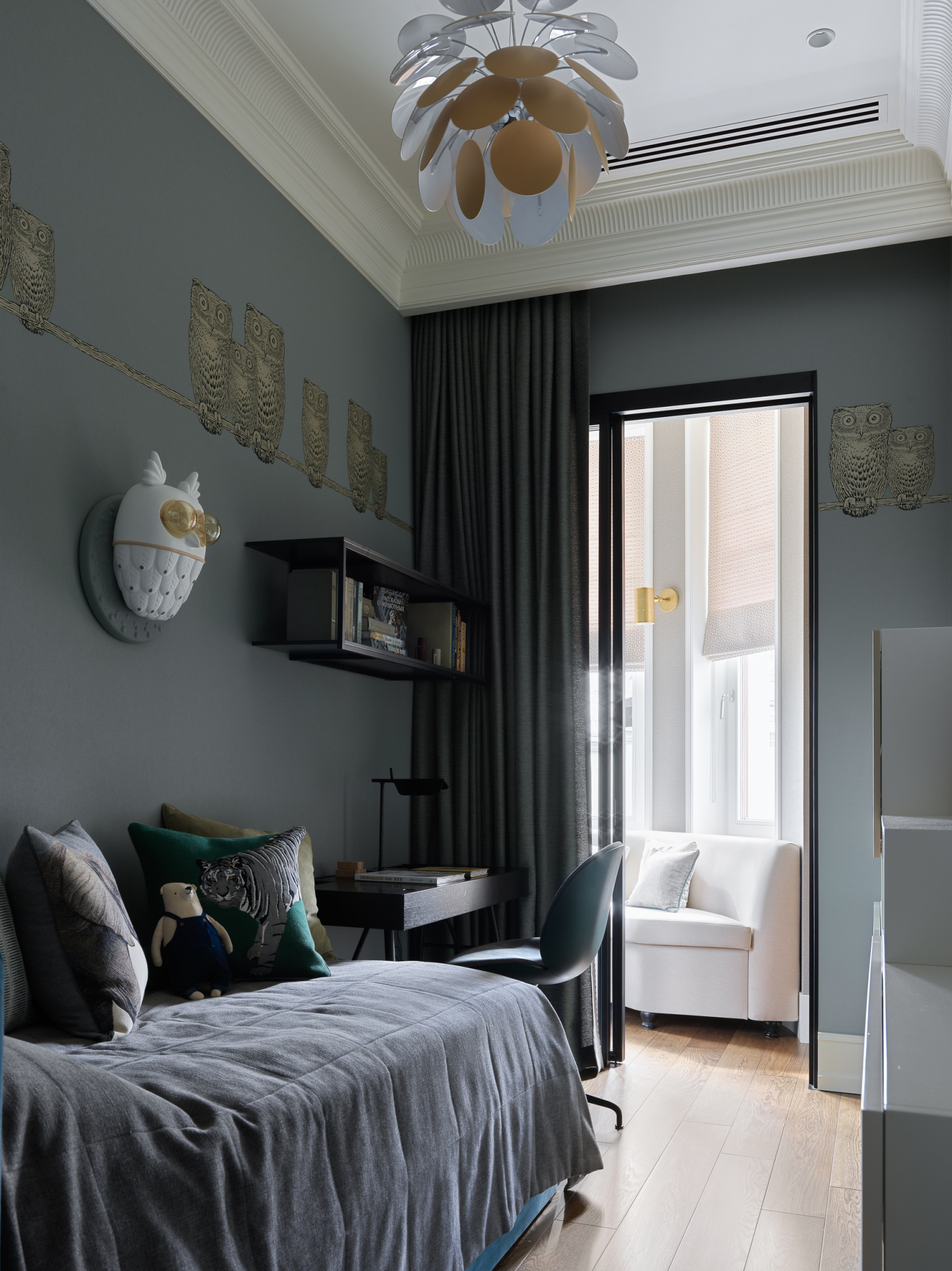 Спокойный интерьер с перчинкой