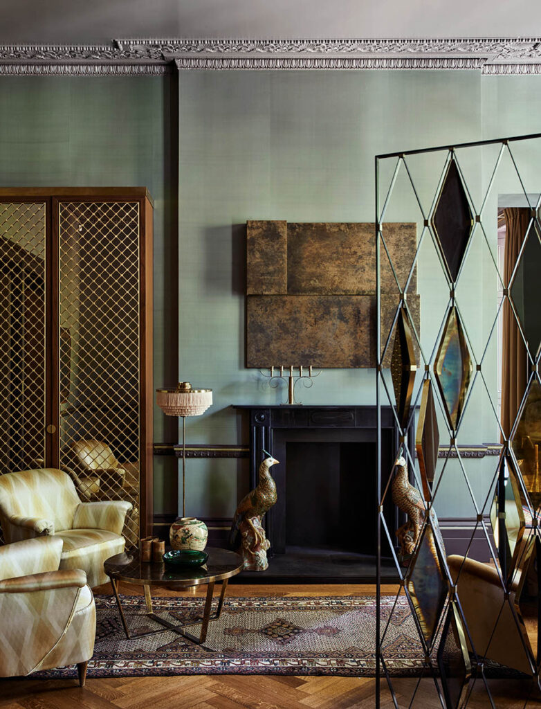 Театральная атмосфера в Итон-сквере