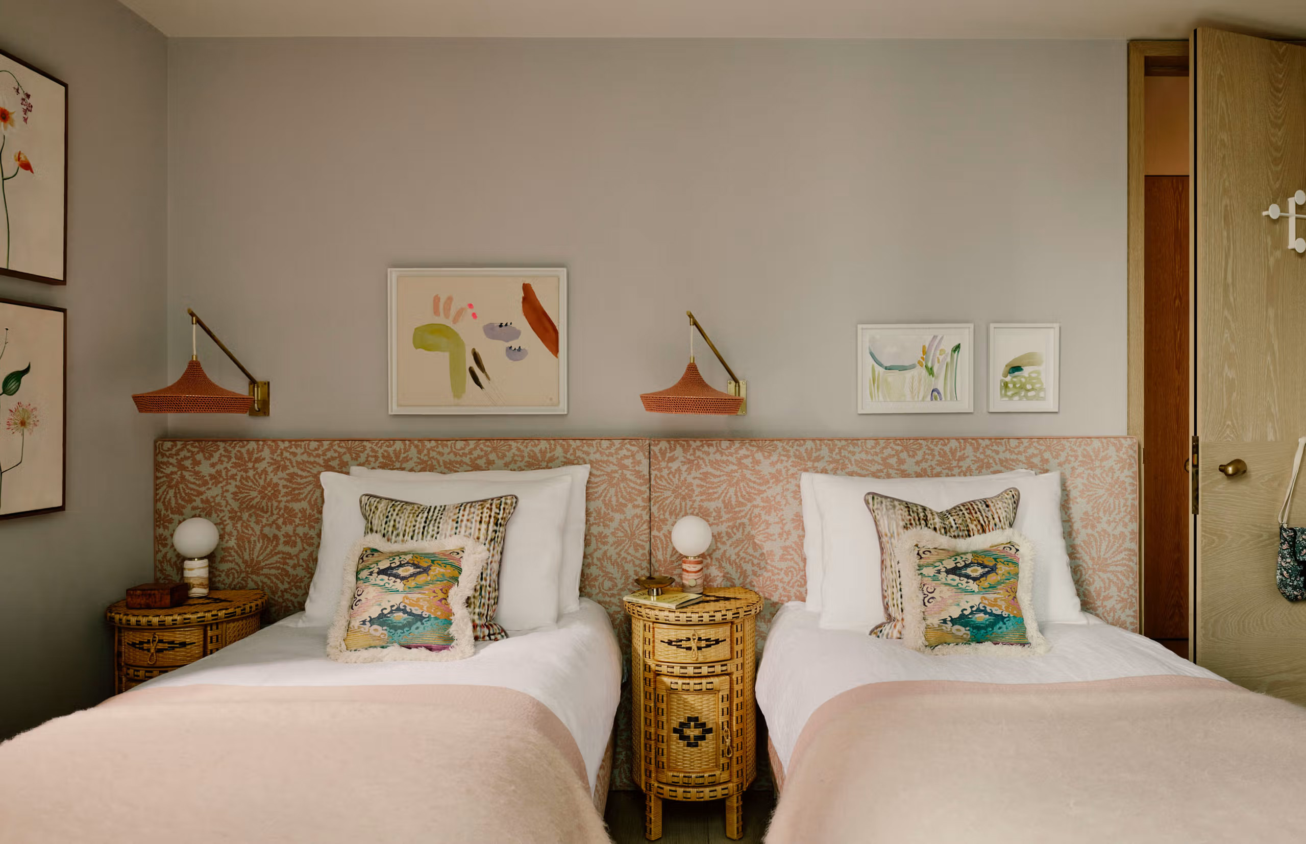 Функциональная тактильность в Мэйфэре