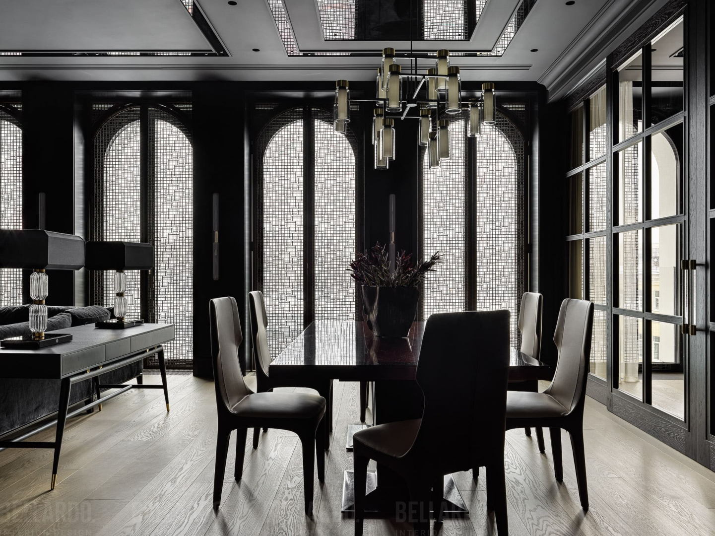 Монохромный портал в клубном доме